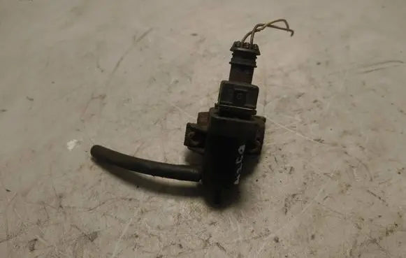 Renault Trafic III (X82) Turbo solenoid valve 8200762162