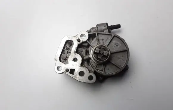 Opel Corsa E Vacuum pump 12662789