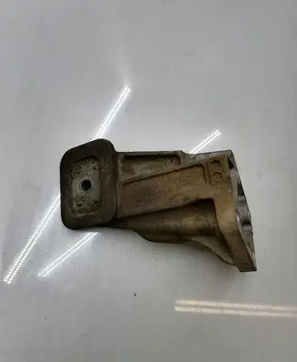 Land Rover Range Rover Sport L320 Engine mounting bracket AH226061BA