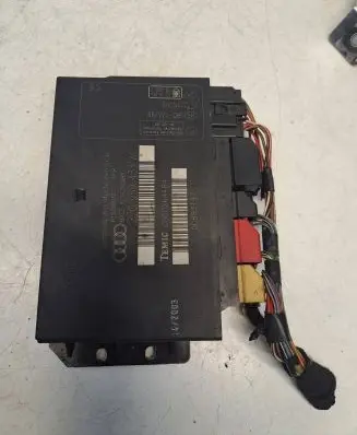 Audi A2 Comfort/convenience module 8Z0959433AC 00883197 00002644B4