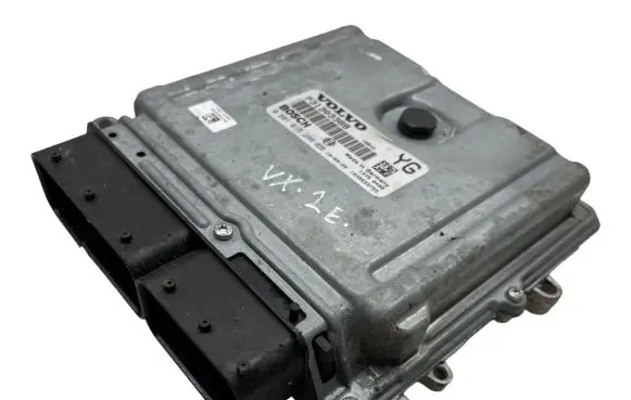 Volvo XC60 Engine control unit/module P31303388 13750408 0281015286