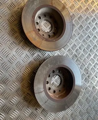 Volkswagen PASSAT B6 Rear brake disc