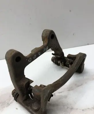 Volkswagen PASSAT B6 Brake caliper pad carrier rear