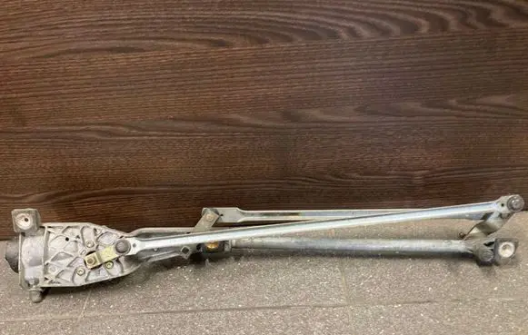 Ford Focus Front wiper linkage and motor 0390241362 XS4117508BB
