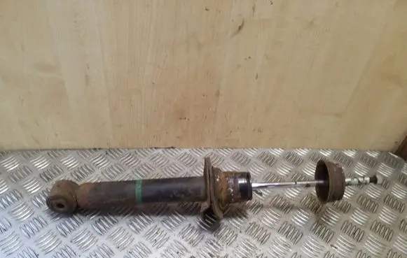 Mitsubishi Pajero Front shock absorber/damper