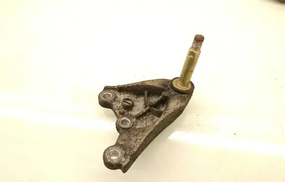 Honda Jazz Engine mounting bracket 