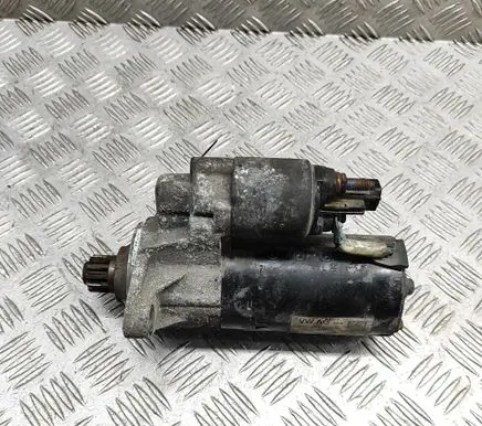 Volkswagen Caddy Starter motor 0001123044 0001123045