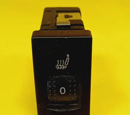 Volkswagen PASSAT B5 Seat heating switch 3B0963563D
