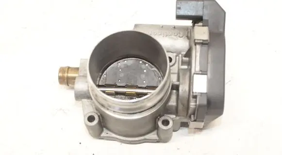 BMW 3 F30 F35 F31 Throttle valve 7588625