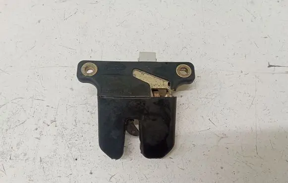 Audi A3 S3 8L Loading door lock 8L0827505