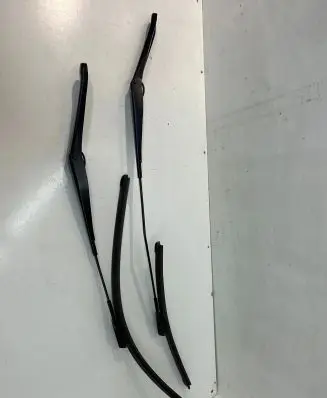 Ford Fiesta Windshield/front glass wiper blade 8A6117526AD 8A6117526BE