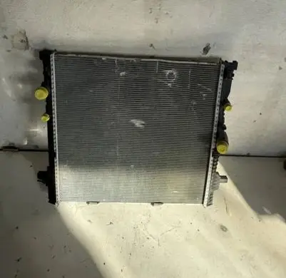 BMW X7 G07 Coolant radiator 5A06FE4 17115A06FE4