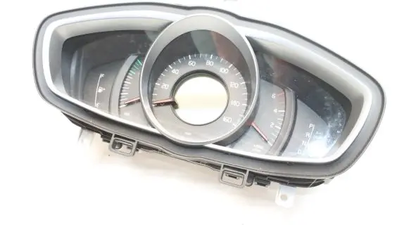 Volvo V40 Speedometer (instrument cluster) 31296886