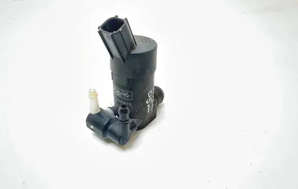 Ford Focus C-MAX Windscreen/windshield washer pump 1S7117K624FE T655C