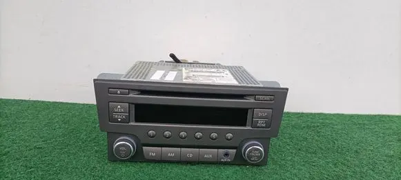 Nissan Pulsar Radio/CD/DVD/GPS head unit 28185-3RA4A