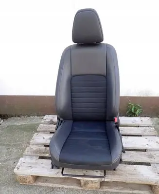 Lexus IS III XE30 Front passenger seat 