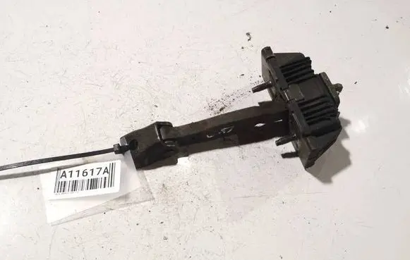 Toyota Avensis T250 Front door check strap stopper