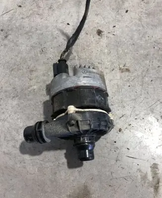 Mercedes-Benz Vito Viano W447 Electric auxiliary coolant/water pump A0005003800