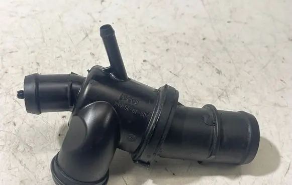 Mercedes-Benz B W245 Engine coolant pipe/hose A6402000515