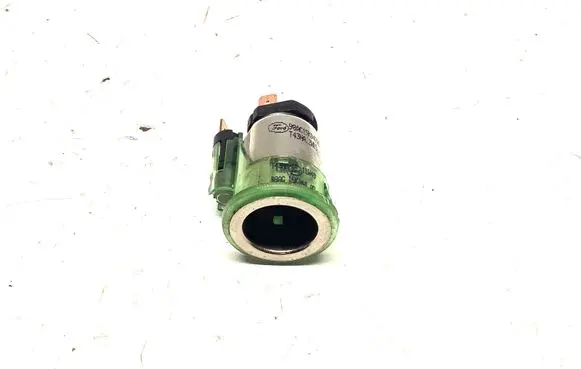 Land Rover Freelander 2 - LR2 Cigarette lighter front 98AG15K047AD