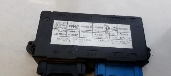 Renault Laguna I Comfort/convenience module 73847257 73847257C