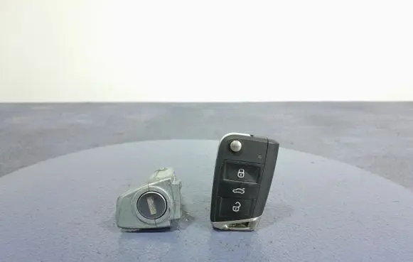 Volkswagen Golf Sportsvan Ignition lock 5G0959752BC