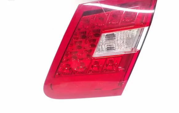 Mercedes-Benz E W212 Tailgate rear/tail lights A2129060458 A2128200864