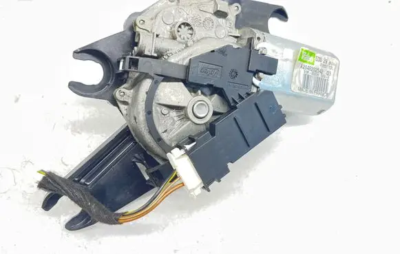 Mercedes-Benz C W204 Rear window wiper motor A2048202542