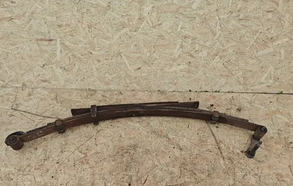Toyota Hilux (AN10, AN20, AN30) Rear leaf spring 
