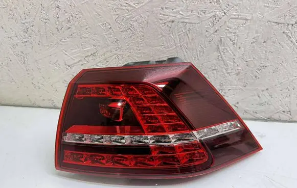 Volkswagen Golf VII Rear/tail lights 5G0945208