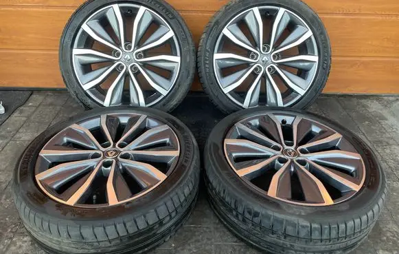 Renault Kadjar R19 alloy rim 403009098R