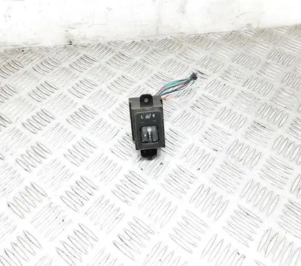 Subaru Legacy Seat heating switch 8424L