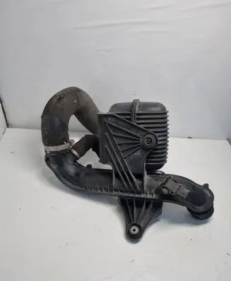 Intake resonator