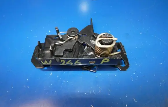 Mercedes-Benz B W246 W242 Engine bonnet/hood lock/catch