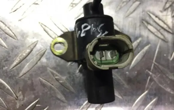 Volvo S40, V40 Turbo solenoid valve 7700875012