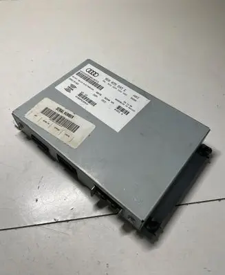 Volkswagen Jetta V Other control units/modules 8E0035593E 1K5035553C 28019163