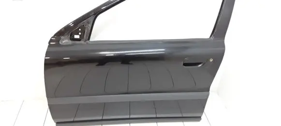 Volvo V70 Front door