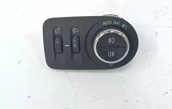 Opel Crossland X Light switch 39132267