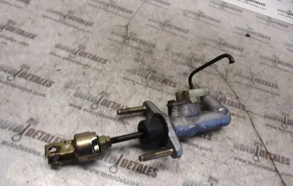 Toyota Avensis T220 Clutch master cylinder