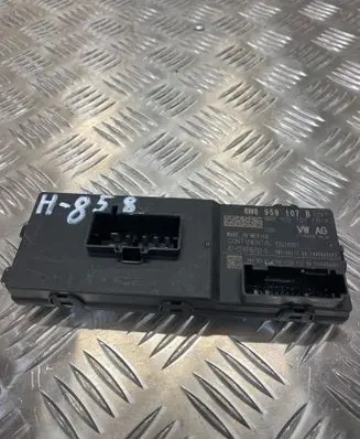 Audi Q5 SQ5 Tailgate/trunk control unit/module 8W8959107B