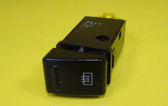 KIA Sephia Windscreen/window heater switch
