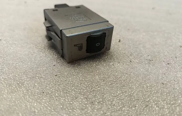 Ford Focus Seat heating switch 8V4T19K314AA