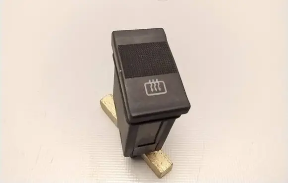 Audi 80 90 S2 B4 Windscreen/window heater switch 4A0941503