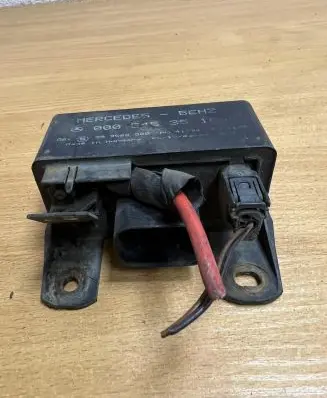 Mercedes-Benz Vito Viano W639 Other relay 0005453518 D7125