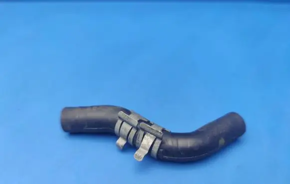 Mercedes-Benz A W169 Breather hose/pipe A6400181382
