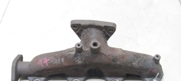 Jaguar XE Exhaust manifold G4D3-9430-CB