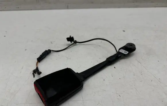 Opel Astra K Front seatbelt buckle 39016994