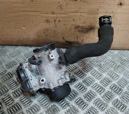 Jaguar XE EGR valve G4D35H273AA