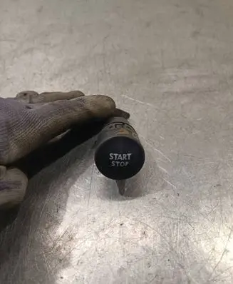 Renault Captur Engine start stop button switch 1927937