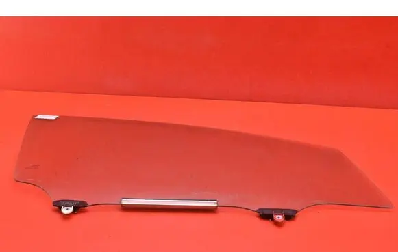 Toyota Corolla Verso E110 Front door window glass four-door